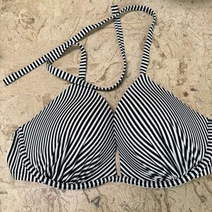 Supportive Haltet Bikini Push Up Ruched Bust Hook Back Swimsuit Top White Black